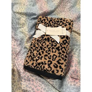 Rachel Zoe Leopard Cheetah Print 100% Cotton Hand Towels Set of 2 Bathroom Decor